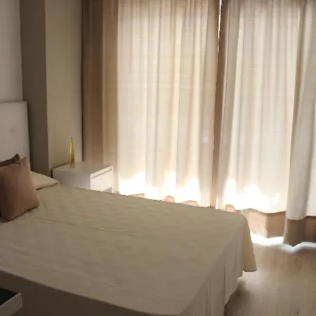 马克福特精华全包式旅馆-限成人 4*