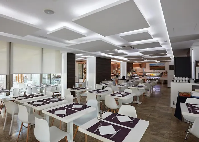 Flamingo - Adults Recommended 4*