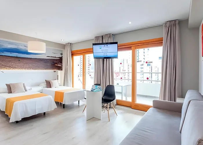 Flamingo - Adults Recommended Бенидорм