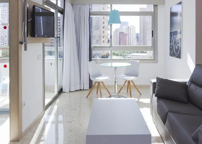 Flamingo - Adults Recommended Апарт-отель 4*